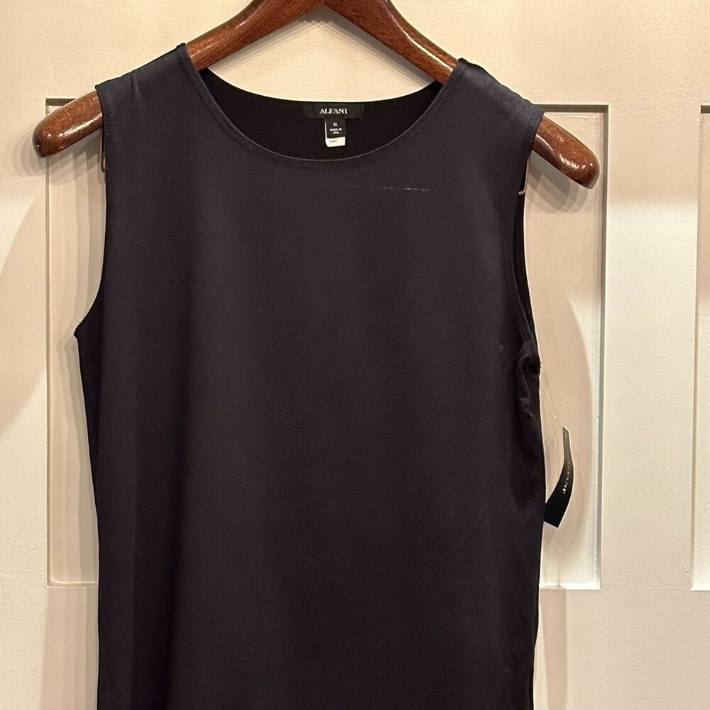 NWT - Elegant Alfani Black Sleeveless Blouse / Shell - Size  X Large